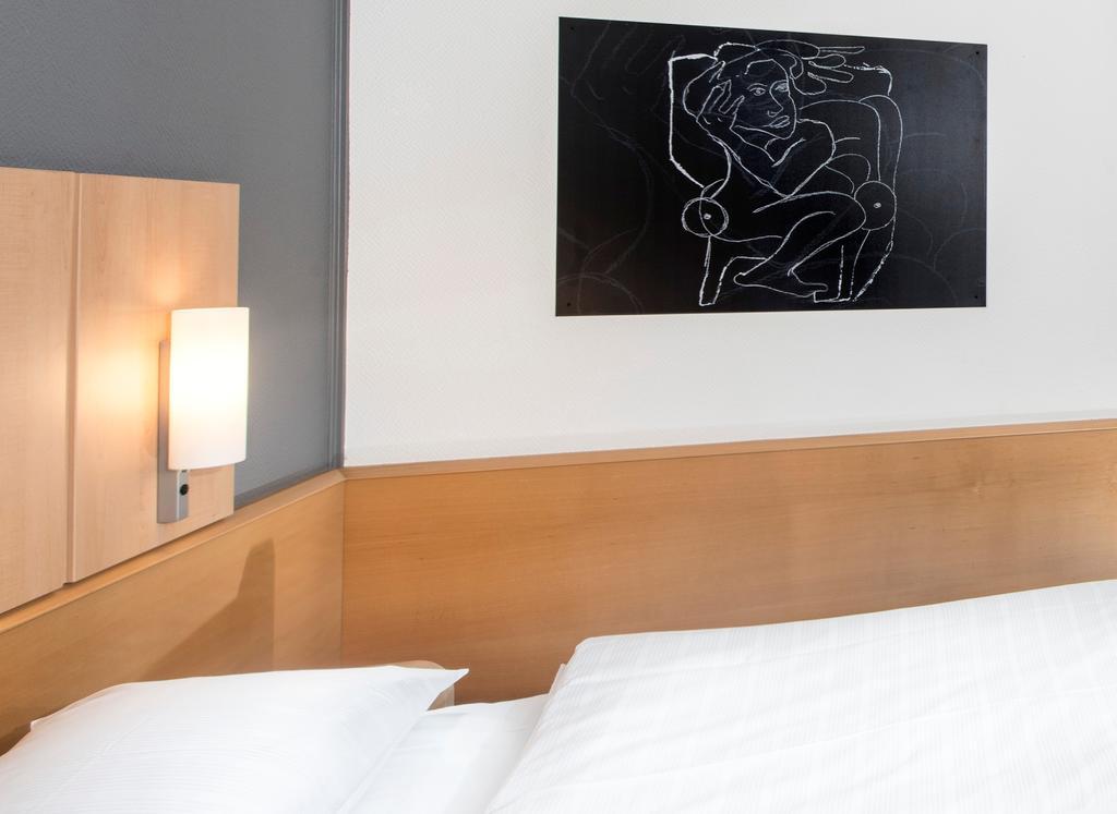 Hotel Ibis Kassel Melsungen Pokoj fotografie