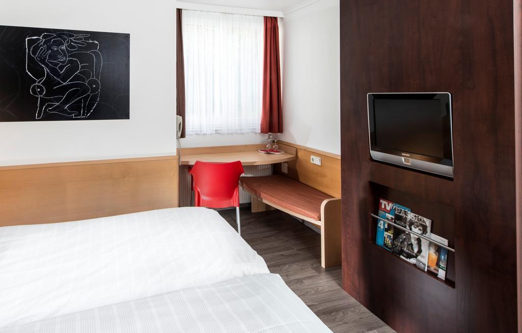 Hotel Ibis Kassel Melsungen Pokoj fotografie